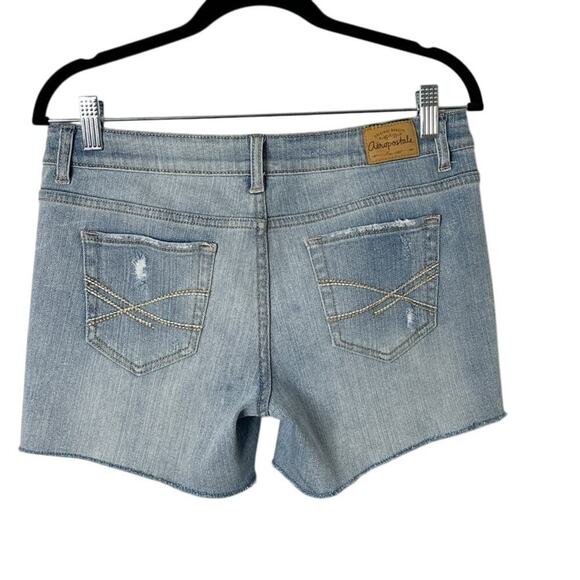Aeropostale Womens Jean Shorts 9/10 Distressed Cut Off Light Wash Denim Low Rise - Picture 4 of 6